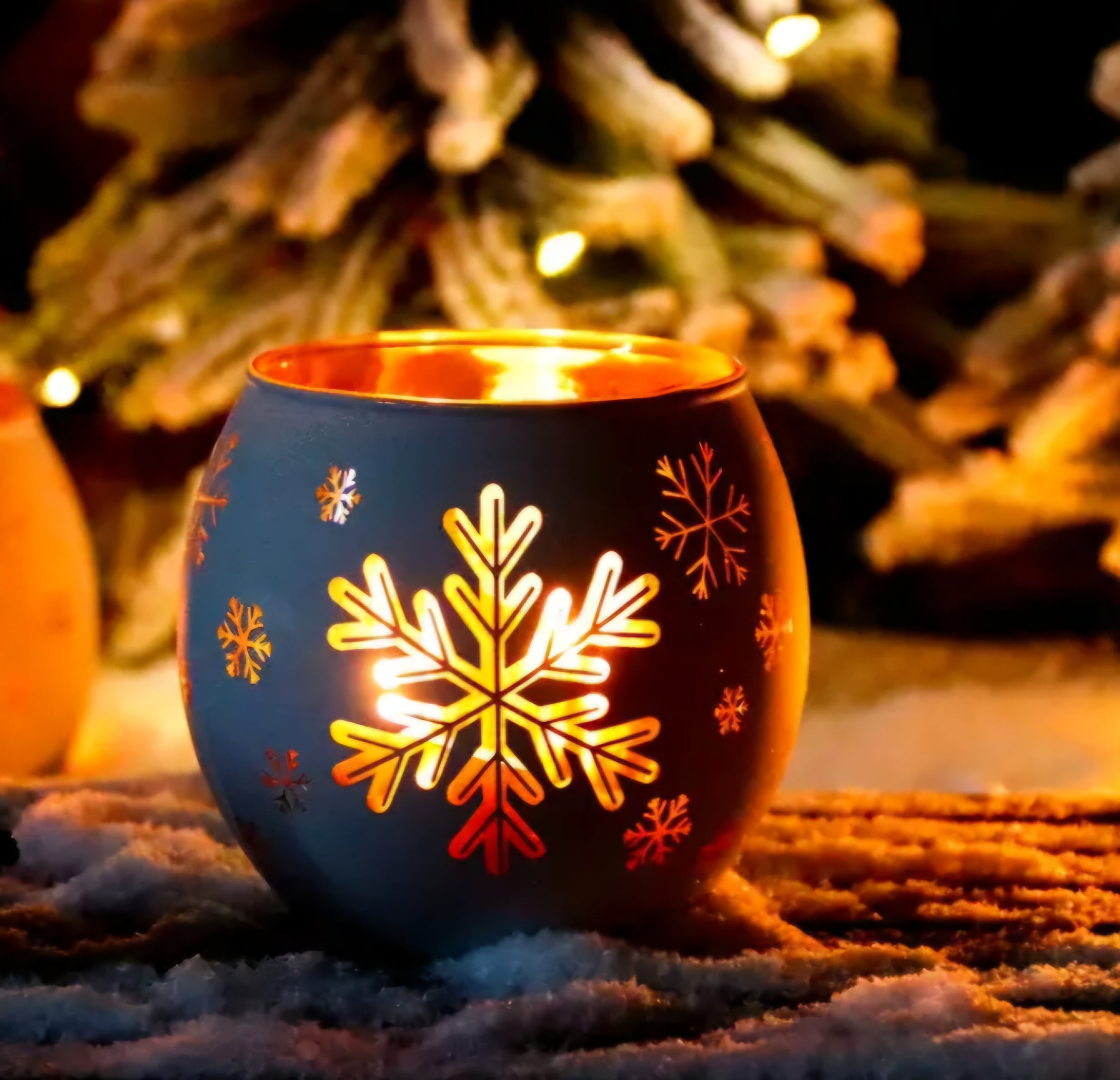 Let it Snowflake Tealight Vessel